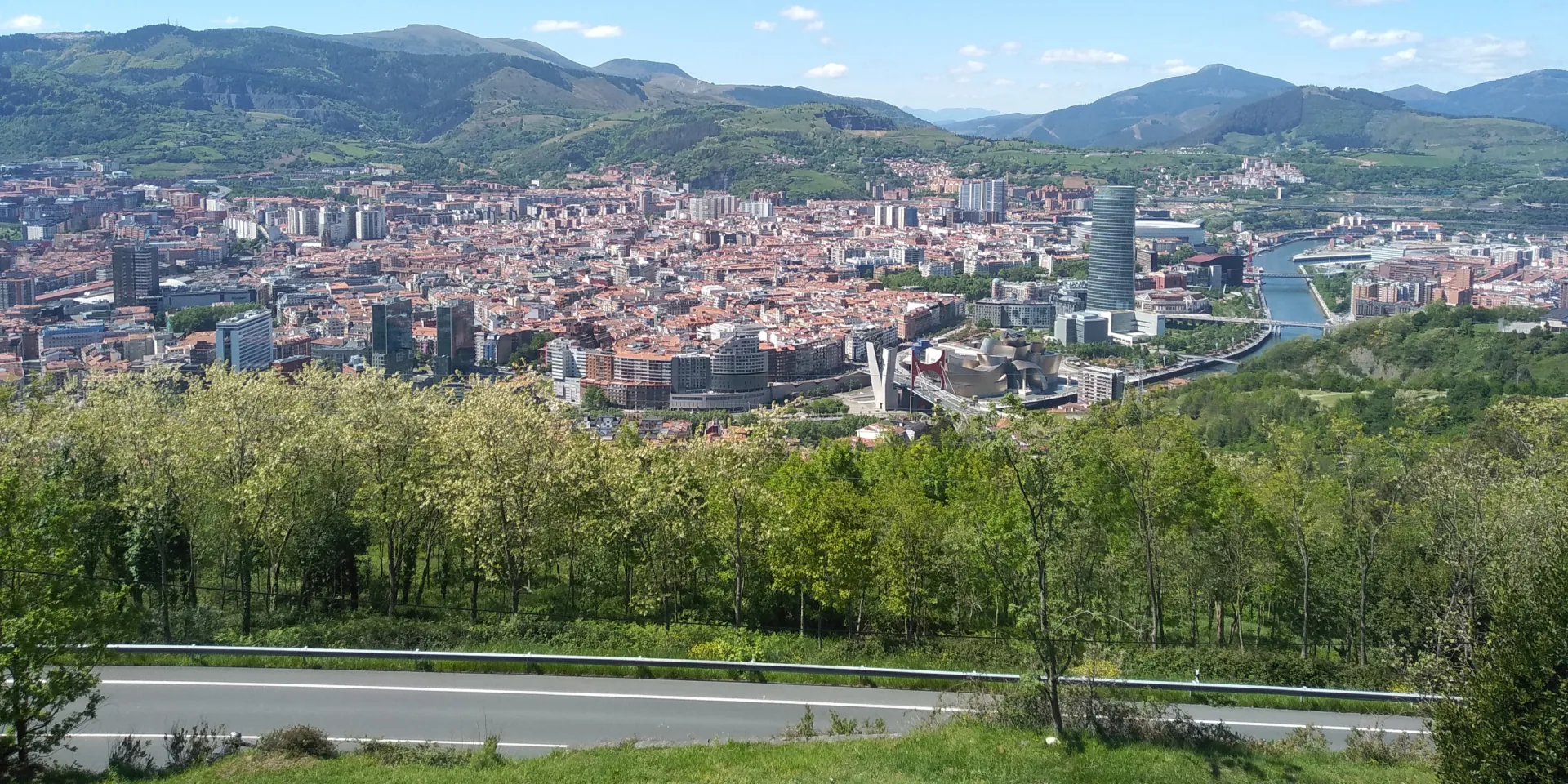 Bilbao's Hills Start 1.1 km From the Guggenheim